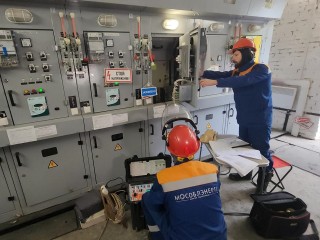 Энергетики Серпухова провели комплексную проверку электрооборудования на Советской