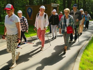 С рюкзаками и палатками встретили День России красногорские пенсионеры