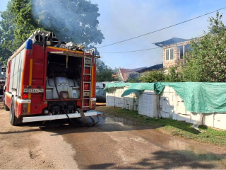 Пожарные ликвидировали возгорание в частном доме в микрорайоне Восточный