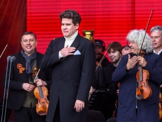 Жителей Подмосковья пригласили на летний фестиваль Дениса Мацуева