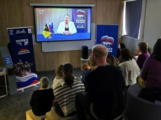 Для жителей Химок провели открытые кинопоказы фильма «Дожить до рассвета»