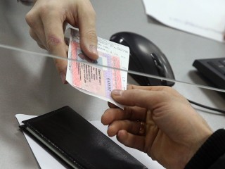 Стоимость трудового патента в Подмосковье выросла до ₽8,9 тыс. в месяц для иностранцев