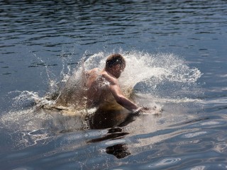 Купание в холодной воде ослабит иммунитет