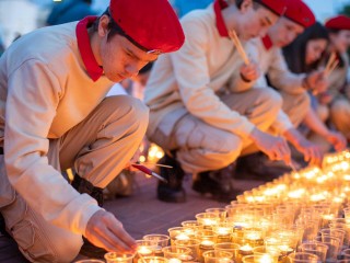 Изображение скульптуры «Непокоренный человек» выложат свечами в Звездном городке