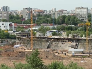 В Реутове завершаются монолитные работы на реконструкции стадиона «Старт»