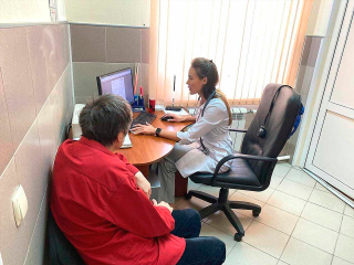 Жители поселка Шереметьевский получили нового узкого специалиста