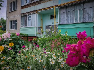 Трубы для горячей воды и запорную арматуру заменили в многоэтажке на Садовом проезде