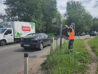В Ивантеевке заменили лампы светофоров на железнодорожном переезде