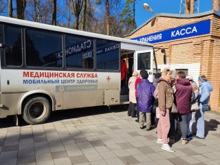 Врачи пригласили клинчан на проверку здоровья 21 июня в Сестрорецком парке