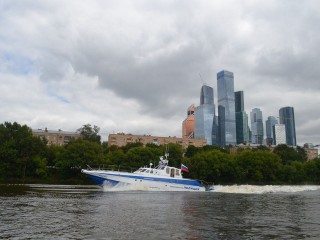 Ребенок выпал из частного катера в районе Химок