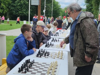 Спортсмен с 66 летним стажем удивил истринских любителей шахмат