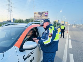 Госавтоинспекторы Одинцова проверили водителей на трезвость