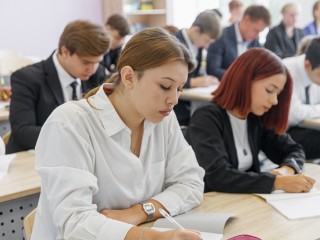 Экзамен по русскому языку на 100 баллов сдали четыре выпускника из Орехово-Зуева