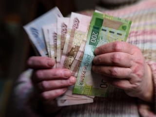 В июне пенсии начислят досрочно из-за празднования Дня России