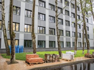 Хирургический корпус областной больницы начали готовить к открытию после капремонта