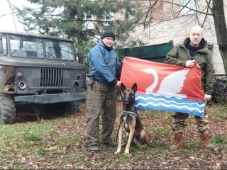 Кинологи отправили полезную посылку коллегам и четвероногим бойцам в Курскую область