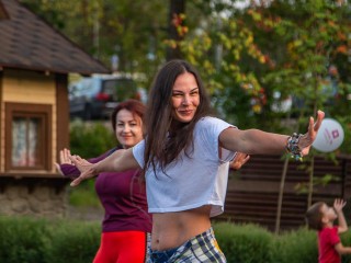 Жители Одинцова могут посетить уроки по рок-н-роллу в парке