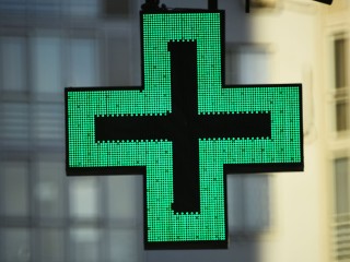 Хакеры разместили странное сообщение на аптечном табло в Химках