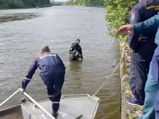 Спасатели обнаружили тело ребенка, выпавшего из катера в Химках