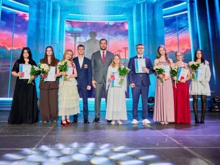 Более 60 выпускников школ Чехова окончили учебу с медалью