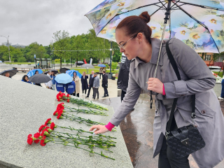 Фрязинцы почтили память героев войны возложением цветов и минутой молчания