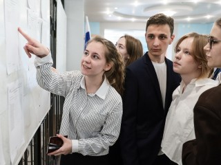 Триста баллов на троих набрали ногинские выпускницы 2025 года на экзаменах