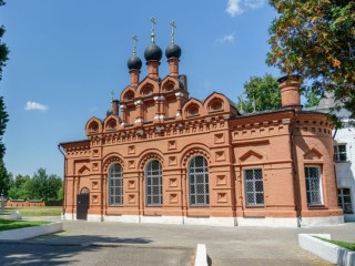 Церковный праздник 16 июня 2025: что запрещается делать православным в первый день Петрова поста