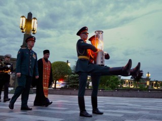 Акция «Свеча памяти» прошла возле Главного храма Вооруженных Сил