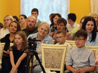 Участники лыткаринского летнего лагеря попробовали себя в ораторском искусстве