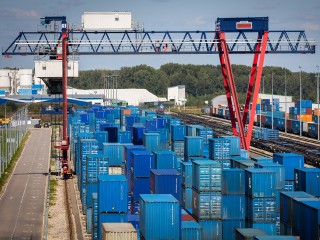 ПМЭФ-2025: в Чехове построят крупный распределительный центр для размещения промышленных товаров