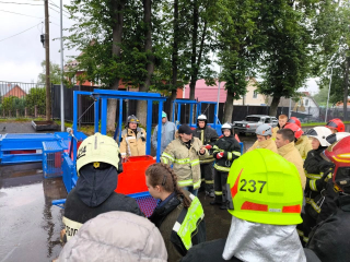В Дмитровском техникуме почтили память погибшего выпускника спасательными соревнованиями