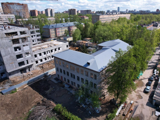 Строители заменили окна и отремонтировали кровлю в поликлинике №1 в Королеве