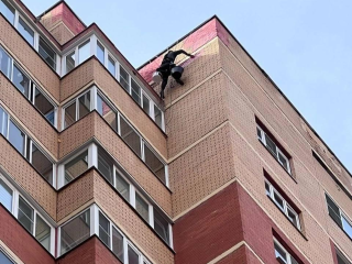 Подмосковные коммунальщики за месяц отремонтировали больше 320 фасадов МКД