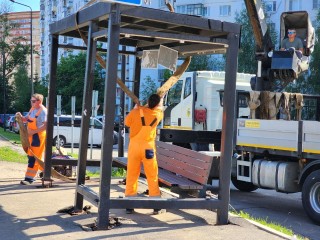 Остановку на проспекте Красной Армии забрали на ремонт после аварии