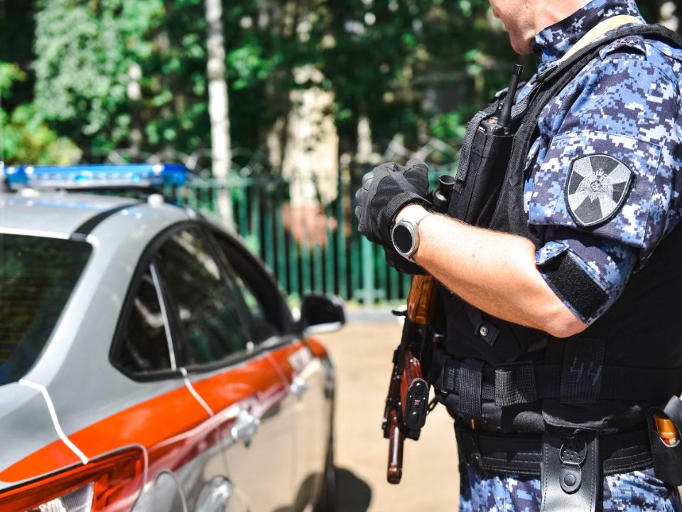 Росгвардия опубликовала кадры задержания серийного вора в Химках