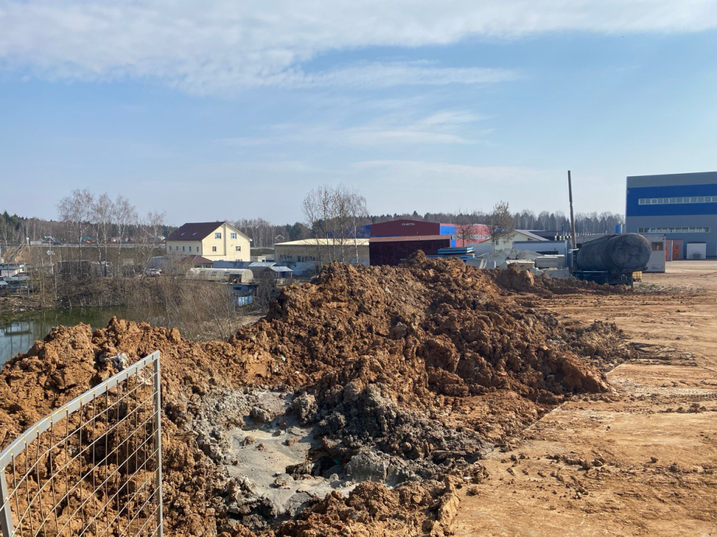 В Люберцах владелицу земли оштрафовали за свалку строительных отходов