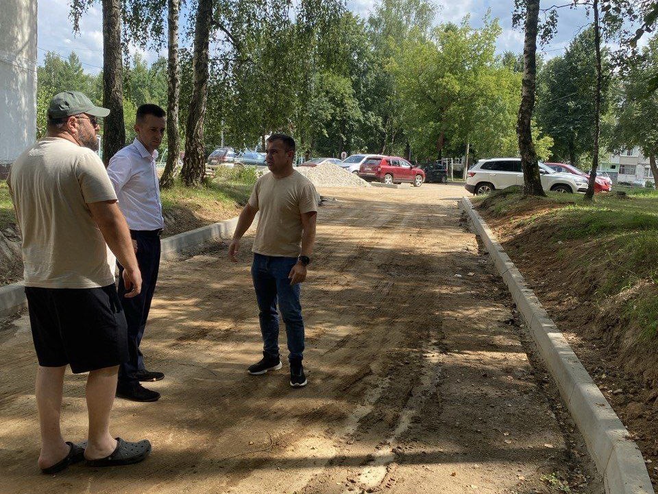 Двор и проезд в Манушкине приведут в порядок к концу июля