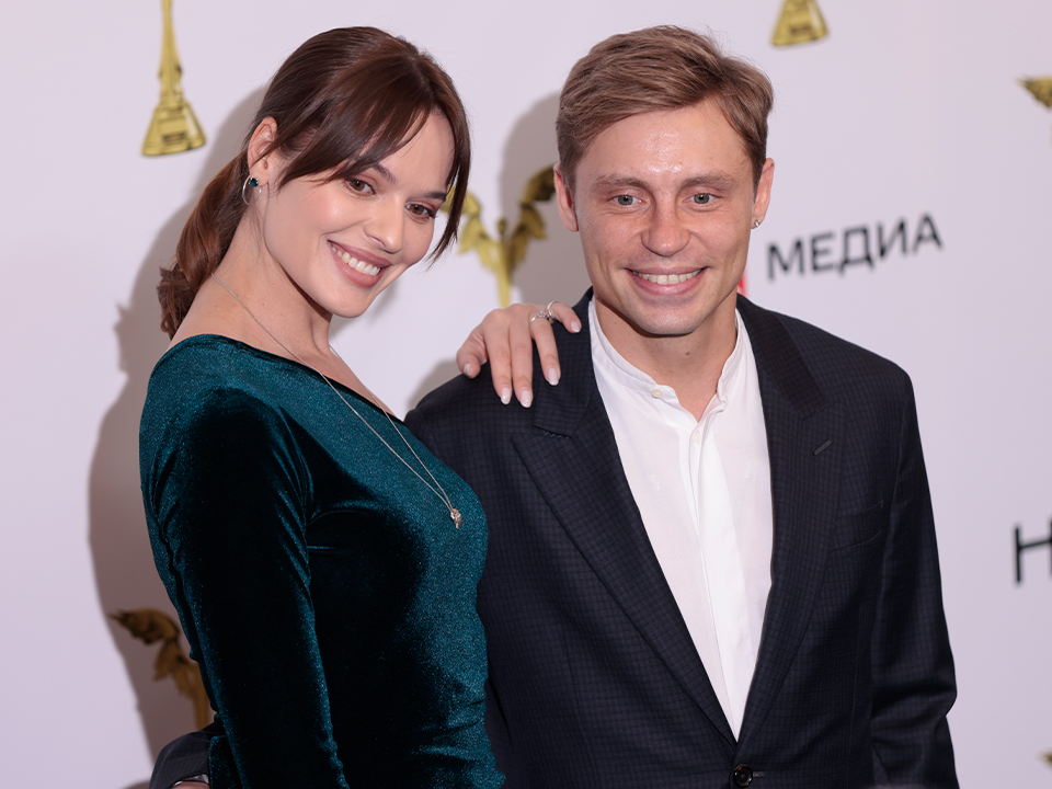 Актер Александр Головин трогательно поздравил свою жену с годовщиной