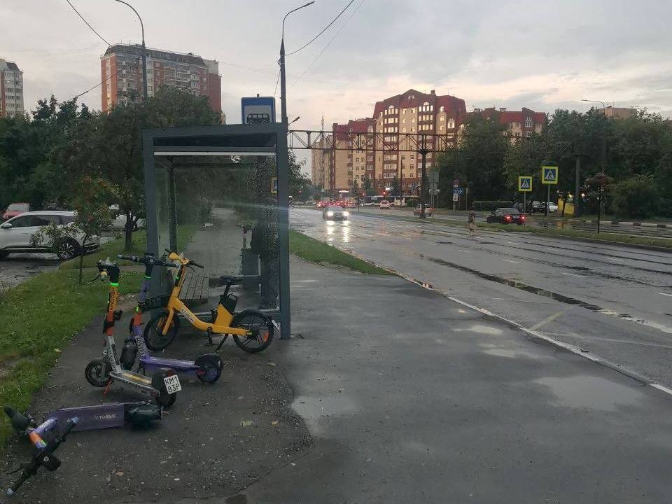 Коммунальщики в Королеве ликвидировали подтопление на проспекте Космонавтов