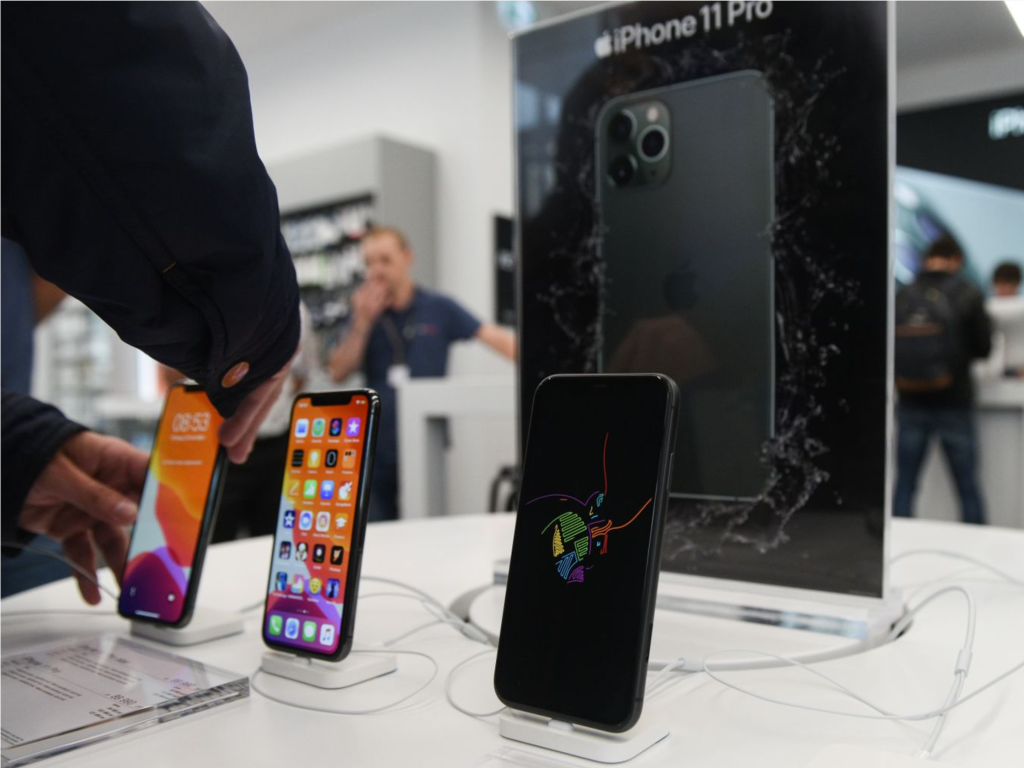 Прилавки могут опустеть: что будет с iPhone после принятия нового закона