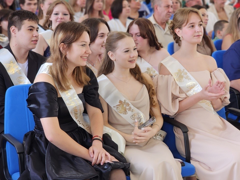 Клинчане поддерживают идею сокращения школьного обучения до 8 и 10 классов