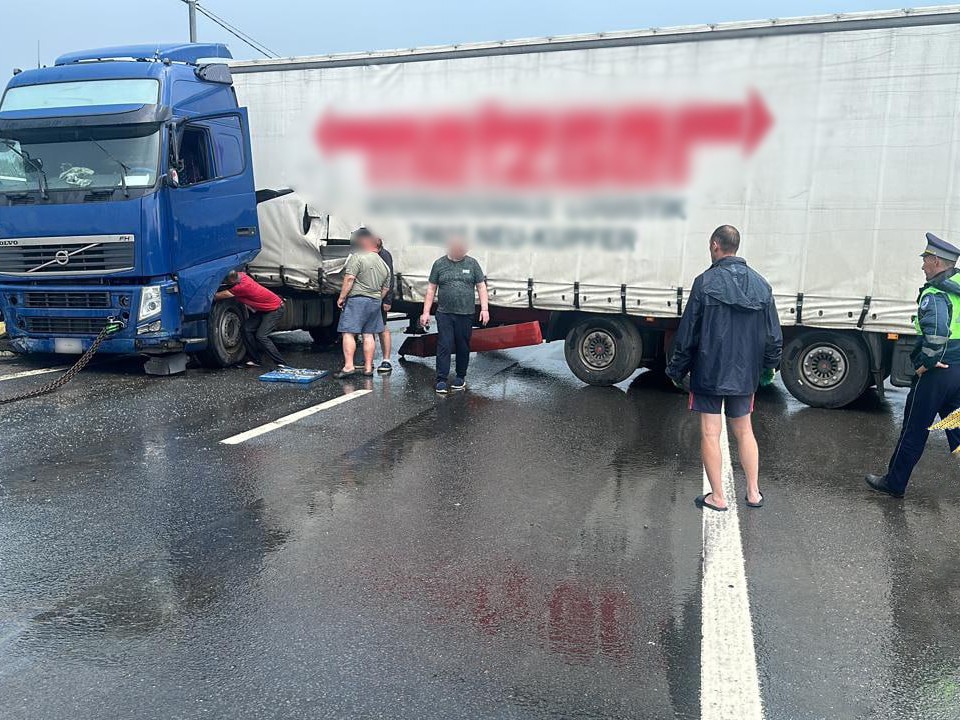 Полиция проводит проверку по факту ДТП с грузовиком в Раменском