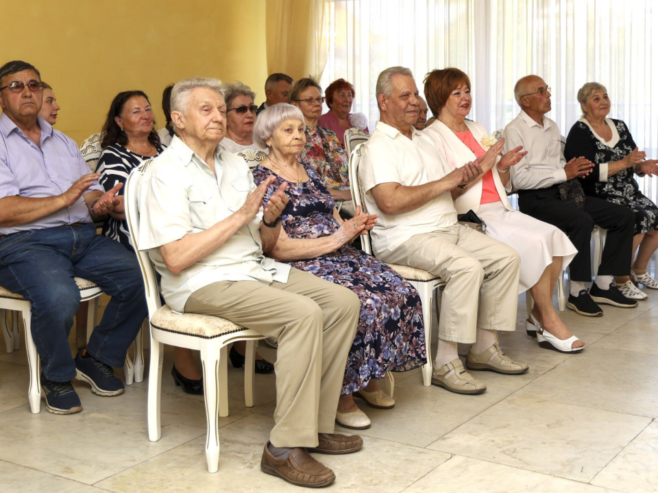 Людмила и Владимир из Электростали отпраздновали 60-летие семейной жизни