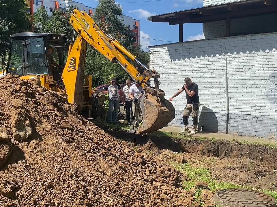 Реконструкция теплосети на Цветном бульваре во Власихе идет с опережением