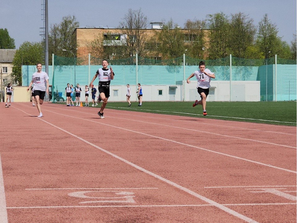 Клинские легкоатлеты привезли медали с чемпионата России