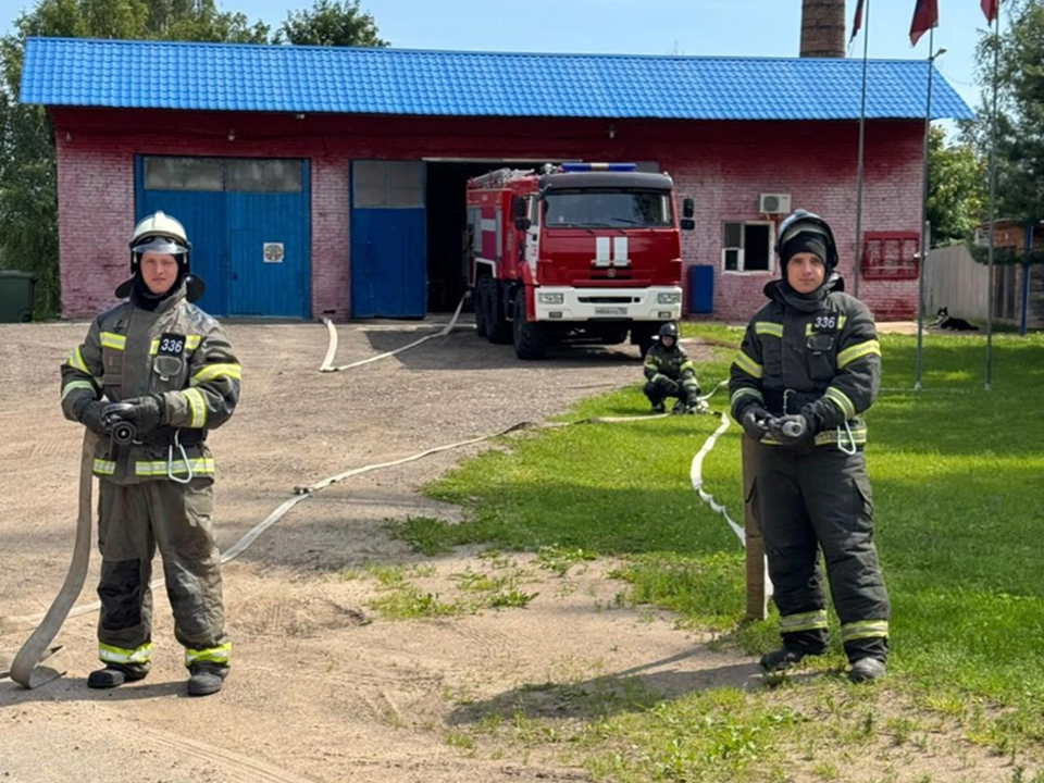 Волоколамские спасатели отработали действия при ДТП с использованием спецоборудования