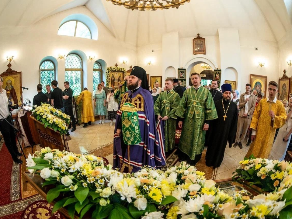 В парке «Елочки» прошло праздничное Богослужение в день памяти святых Петра и Февронии