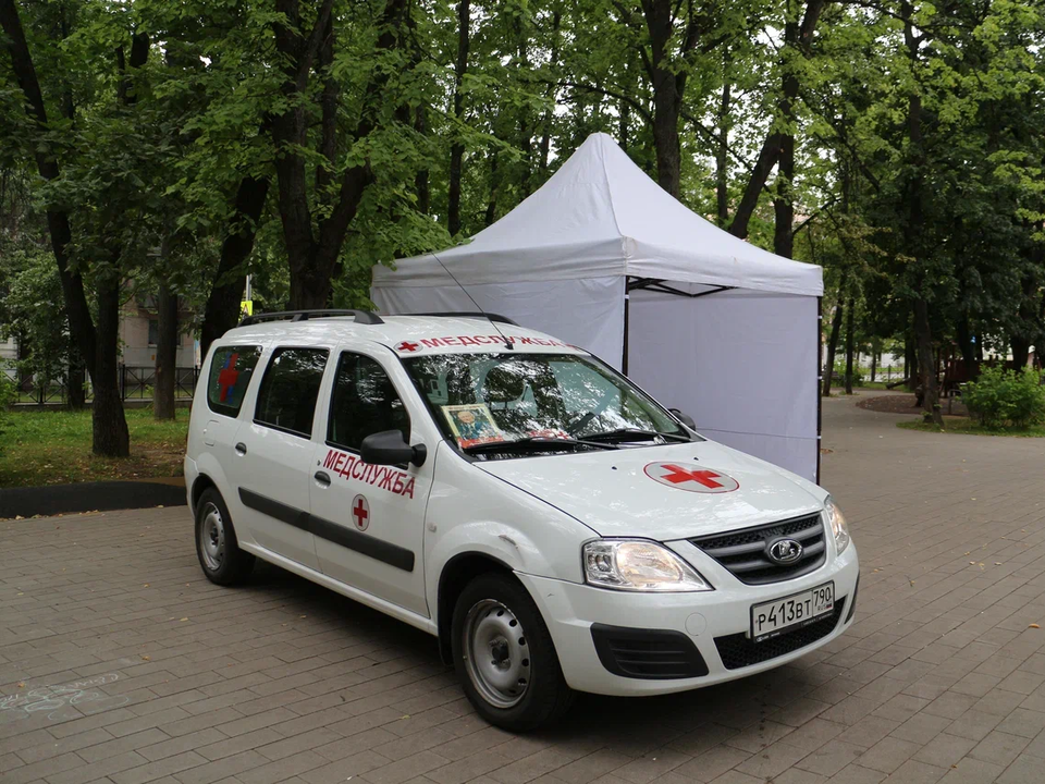 Дзержинцы до конца лета смогут проверять давление и сатурацию в городских парках