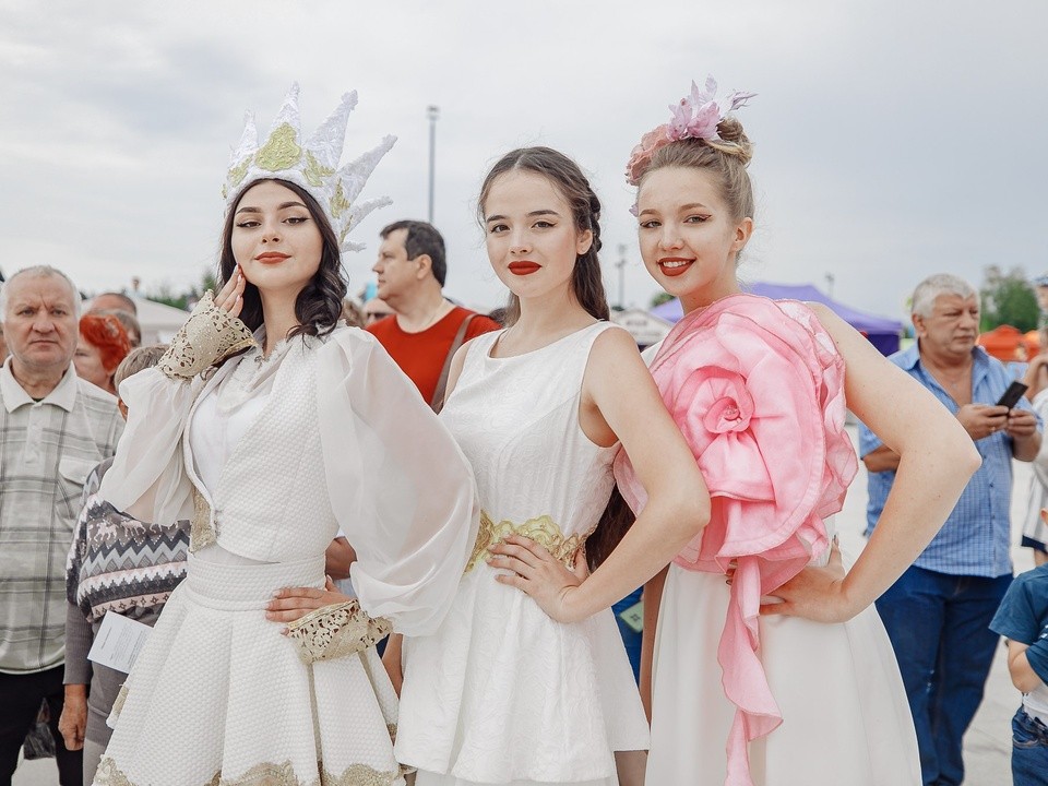 В Ликино-Дулеве состоится шествие Фарфоровой королевы