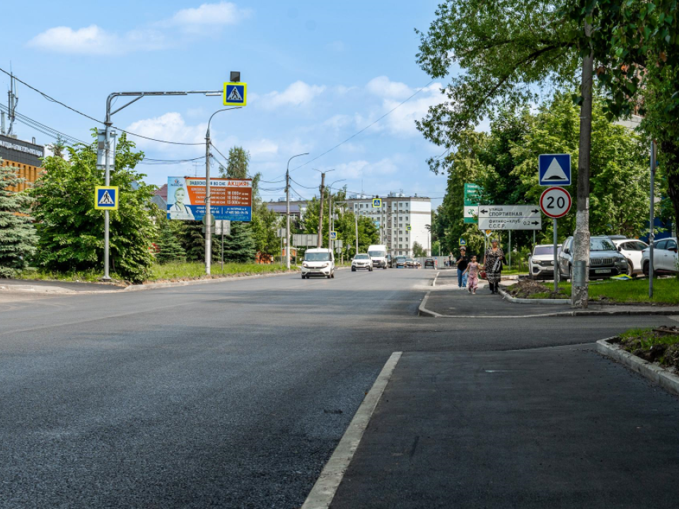 В Долгопрудном убрали мусор, отремонтировали знаки и освещение на дорогах